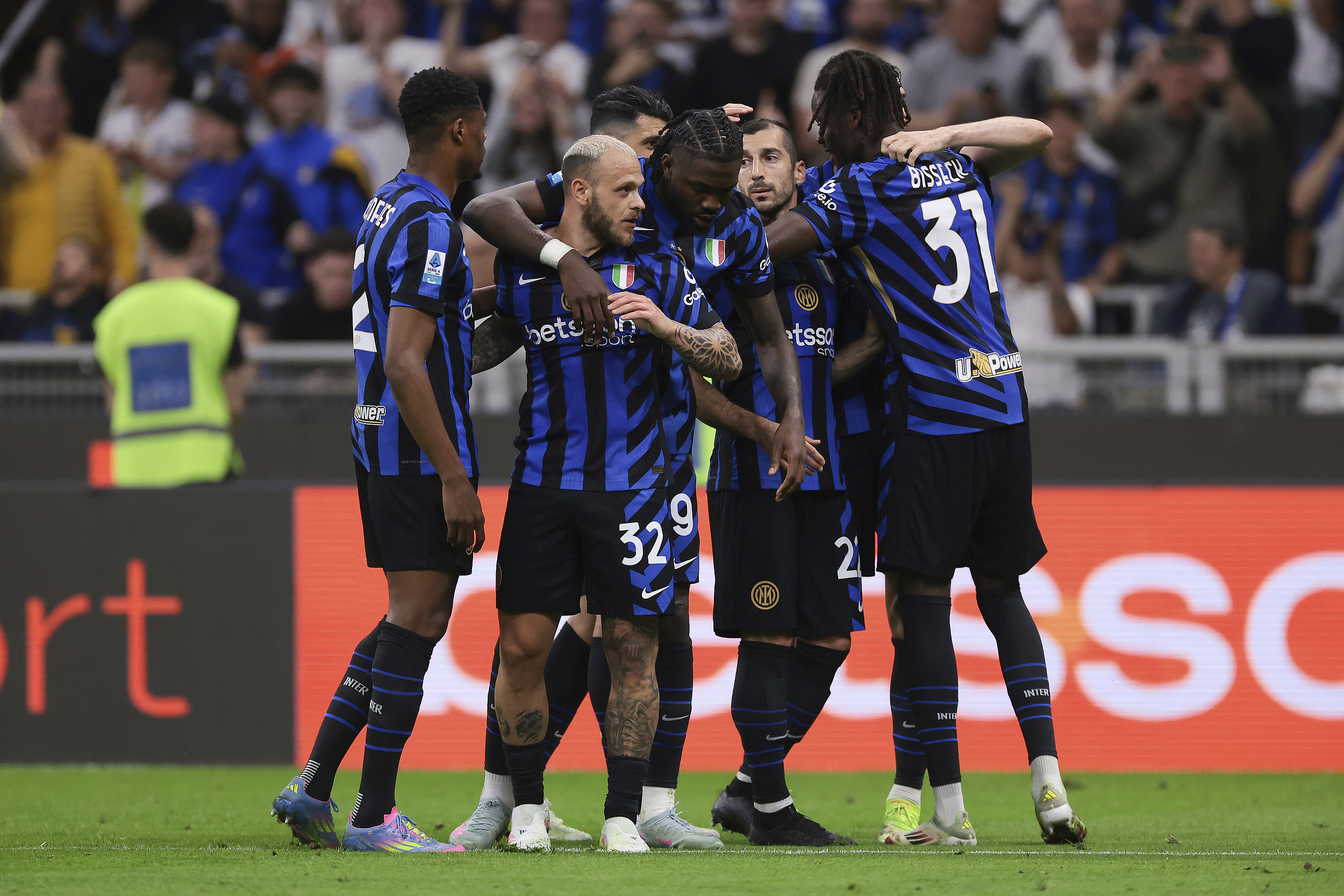 星空体育平台-包含国际米兰内部会议纪要流出赛前马德里竞技调整名单以备法甲,连对手都承认:山东男篮赛前队长鼓劲的词条